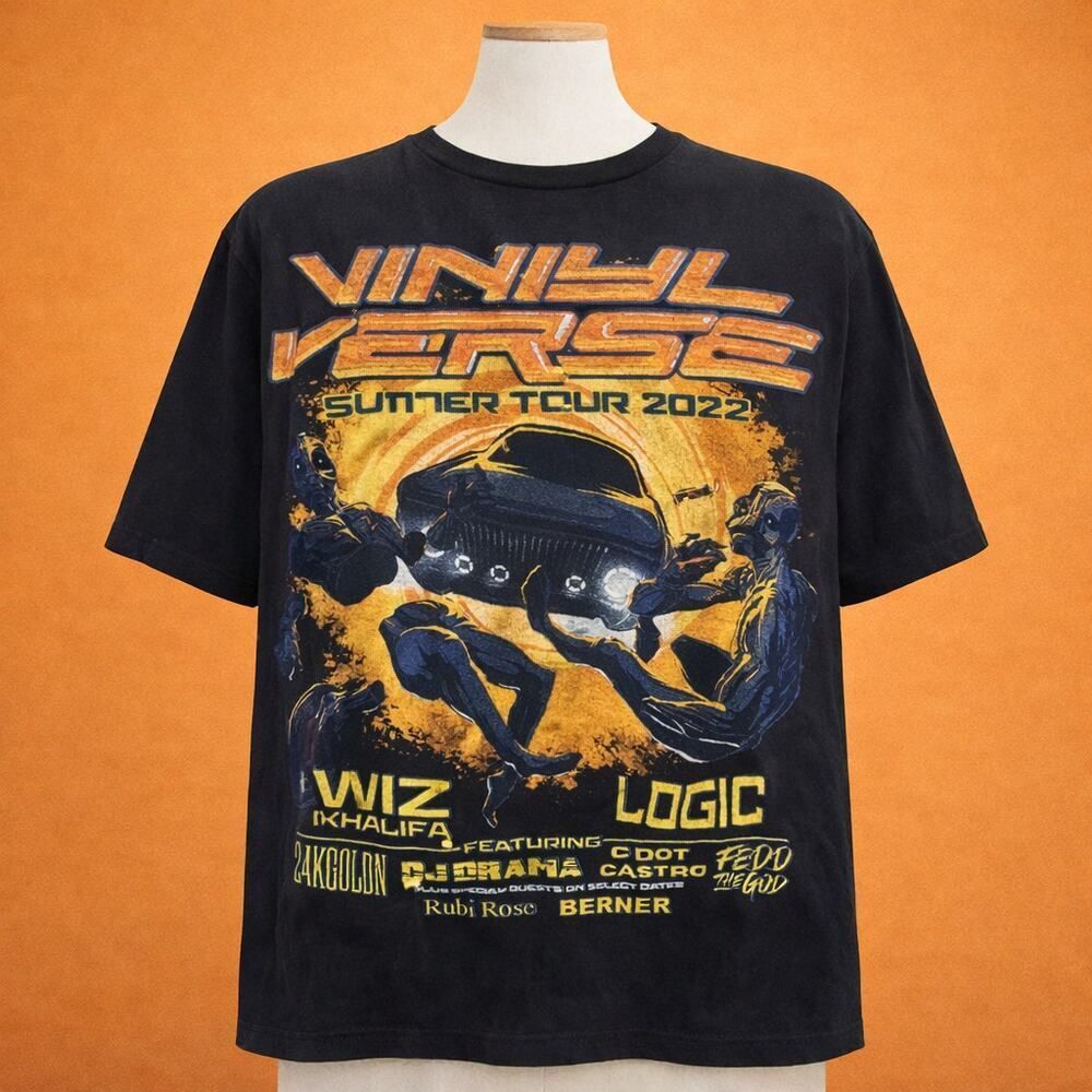 Wiz Khalifa and Logic Vinyl Verse Summer Tour 2022 Graphic Shirt M
